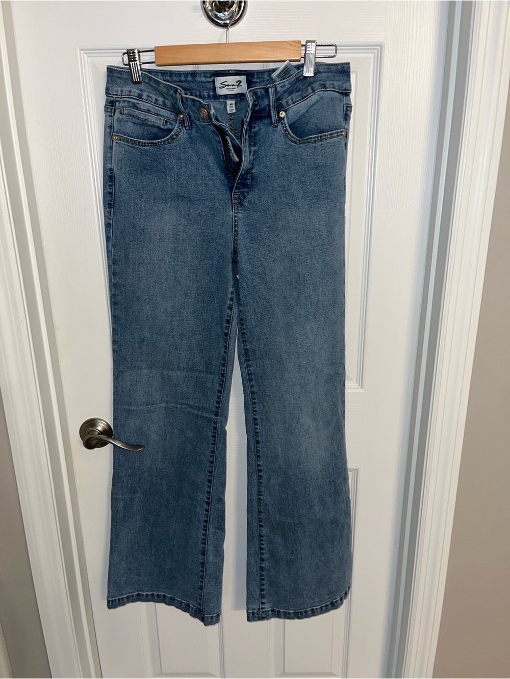 Seven7 Women's Medium Blue Flare Jeans